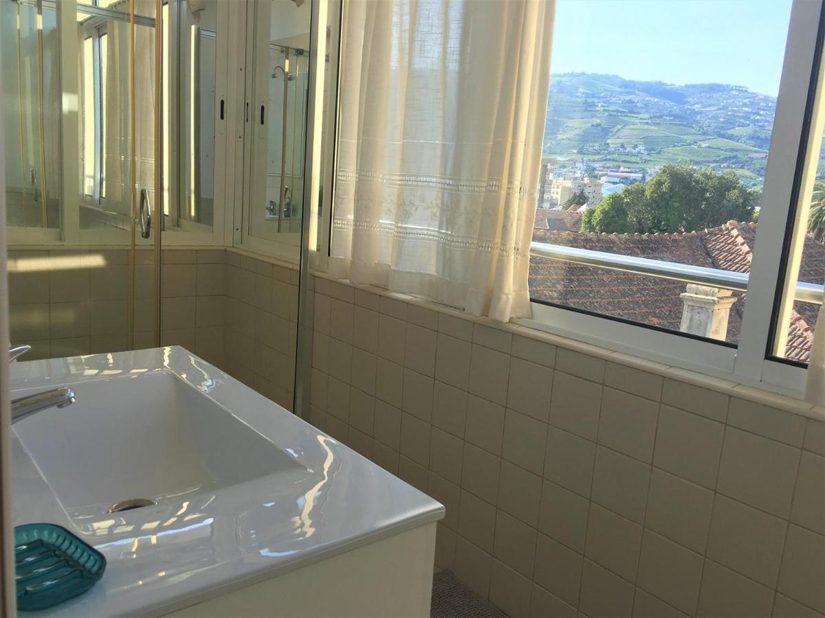 Casa Largo Do Cruzeiro Bed & Breakfast Peso da Regua Exterior photo